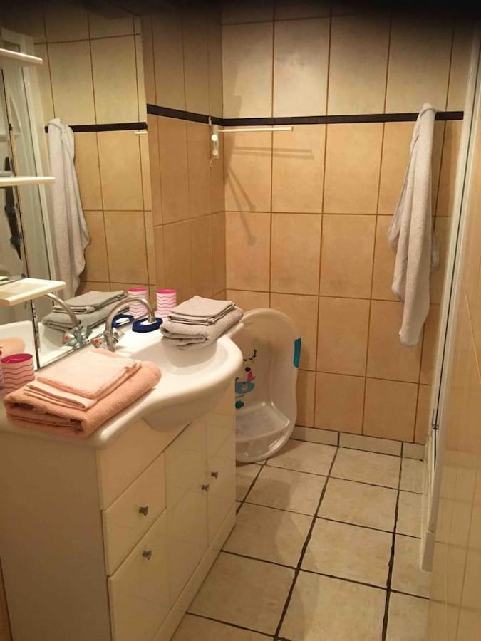 Maison Au Calme Proche Des Cures Διαμέρισμα Jonzac Εξωτερικό φωτογραφία